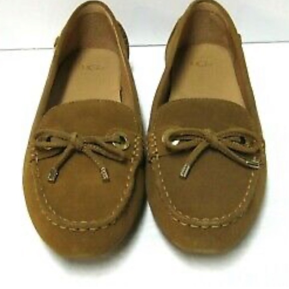 UGG Eevon Moccasins, Brand new! Never worn, lost the box though - Picture 2 of 4